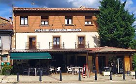 Hostal Urbión